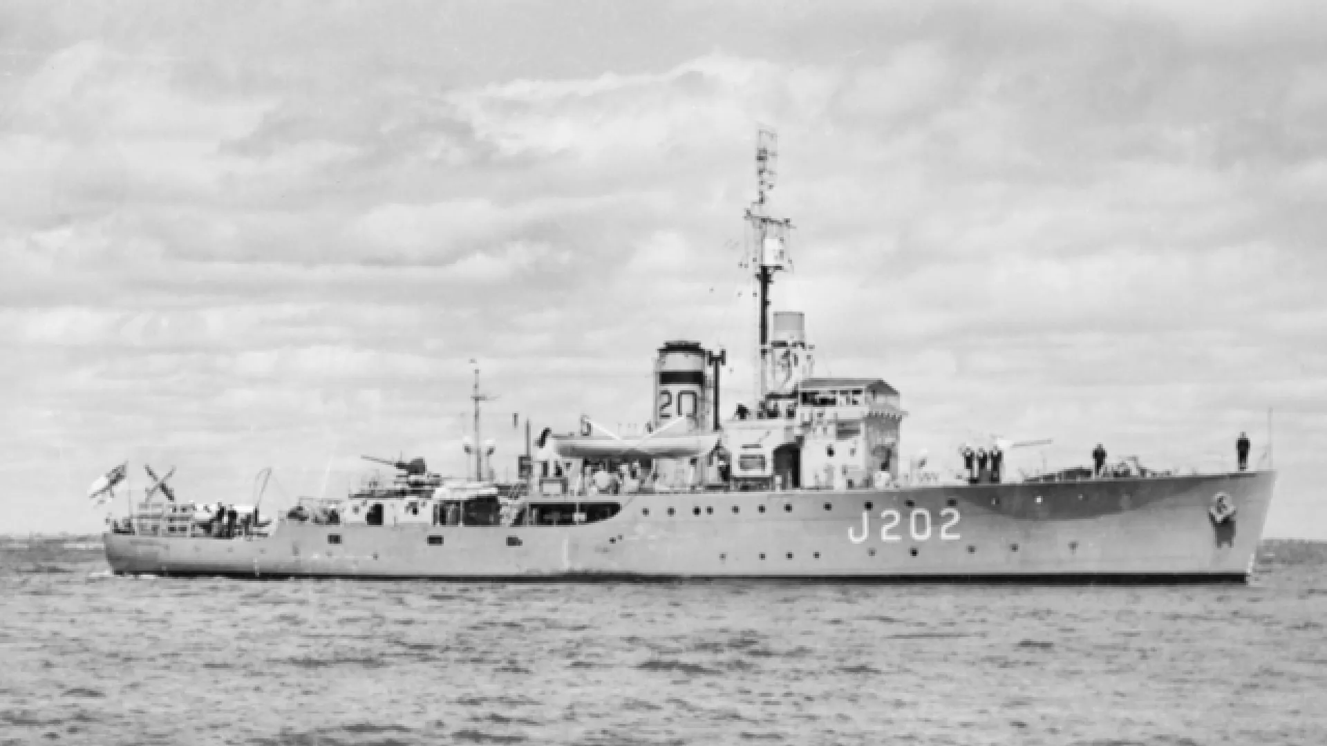 hmas Warrnambool